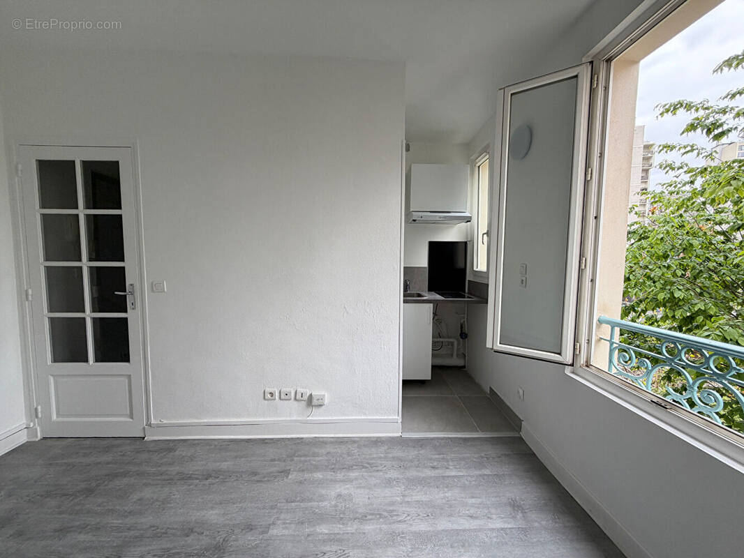 Appartement à PARIS-20E