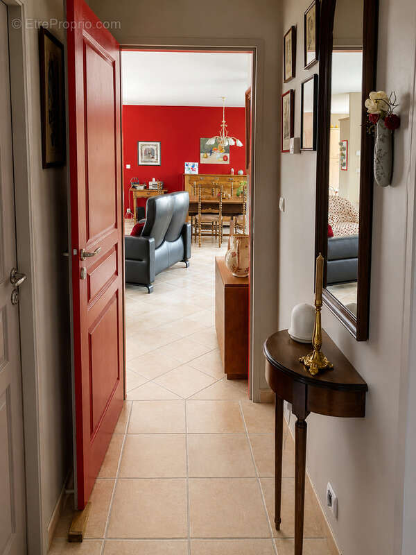 Pavillon de plain pied de 117 m2 / quartier residentiel mirebeau - photo 8
