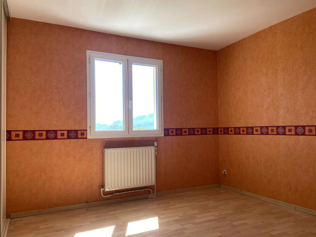 Maison à YENNE