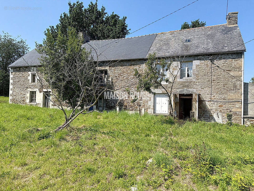 Maison à EPINIAC