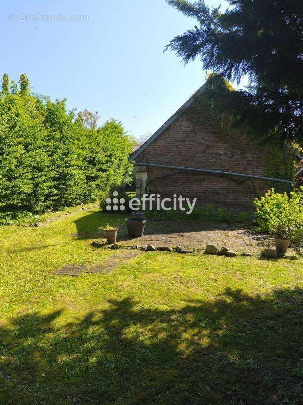 Maison à NEUFVY-SUR-ARONDE