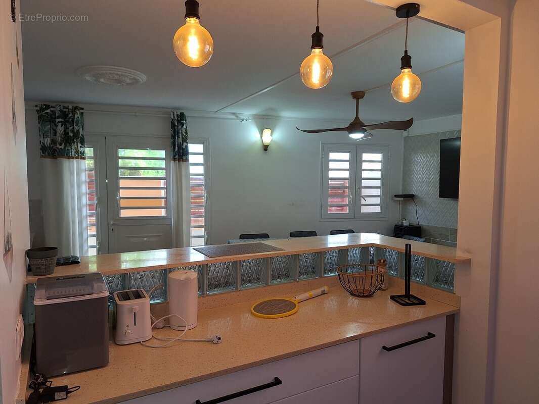 Maison 211 m² à Sainte-Marie  - photo 7