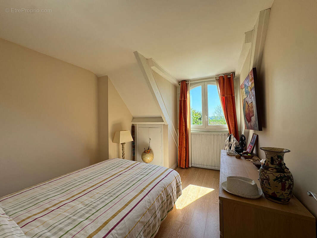 Maison à NOISY-LE-ROI