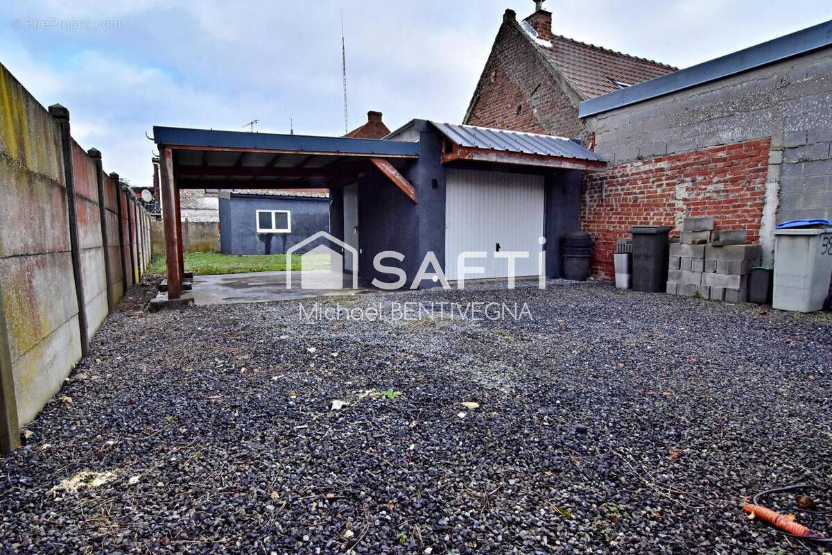 Photo 1 - Maison à MONCHECOURT