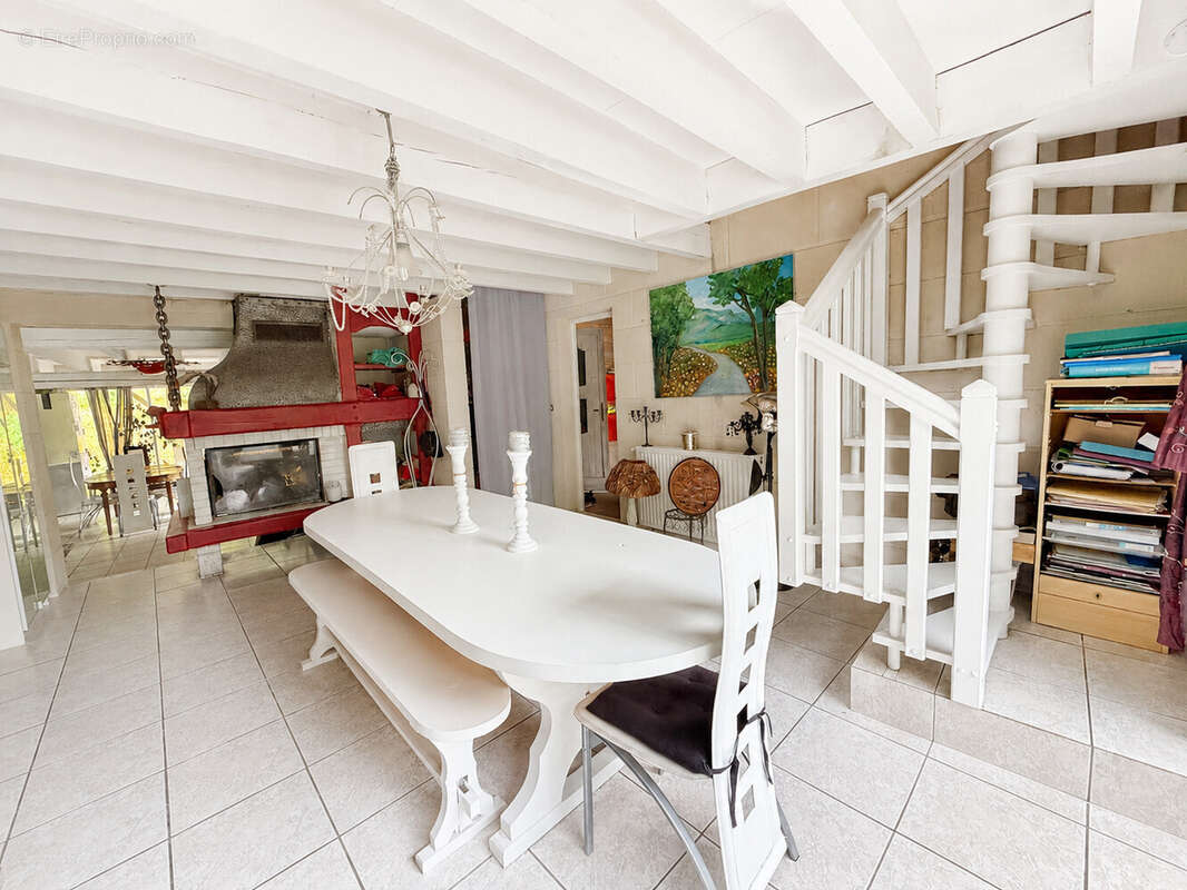 Maison familiale de 191 m² habitable - photo 4