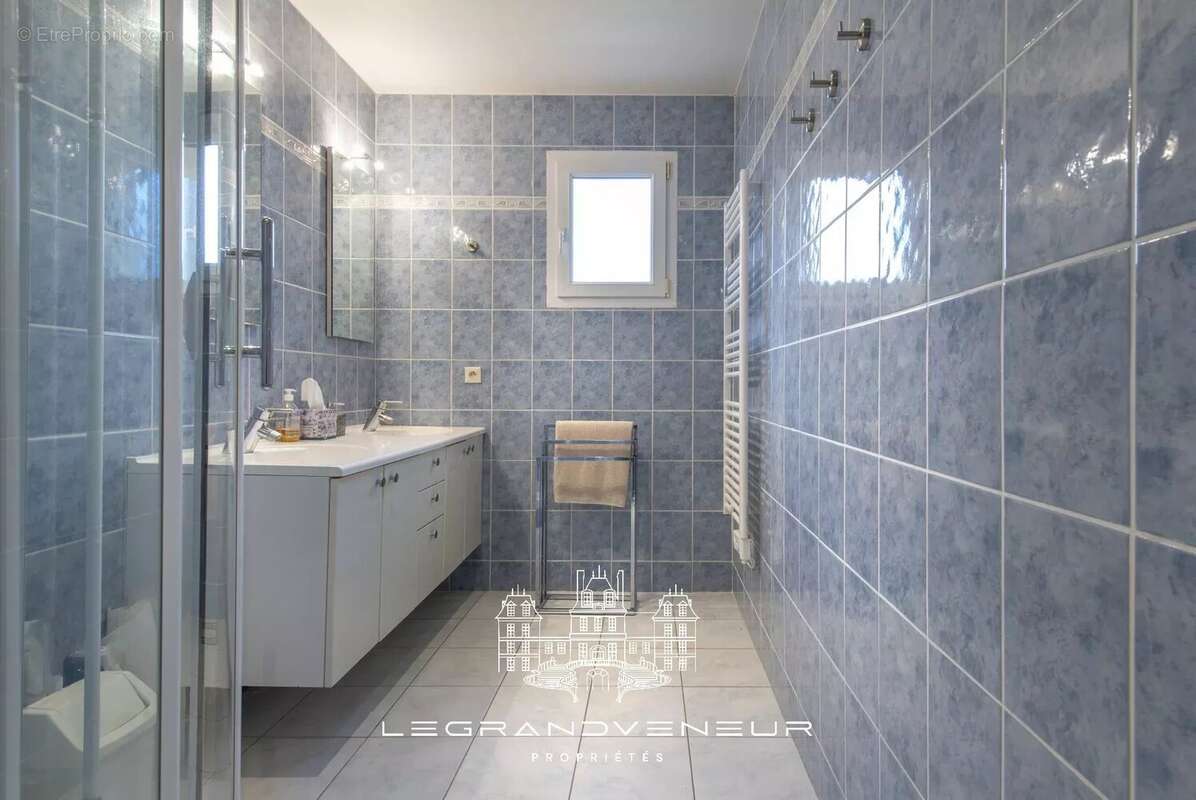 Maison à FONTAINEBLEAU