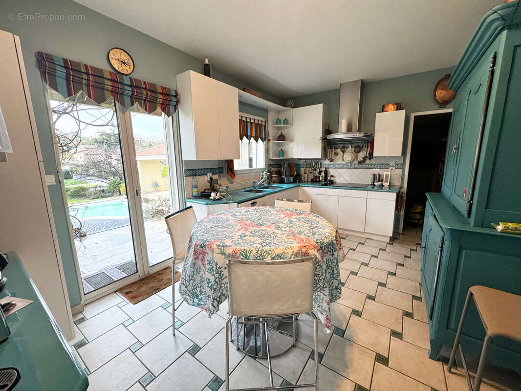 Maison à SAINTE-FOY-LES-LYON