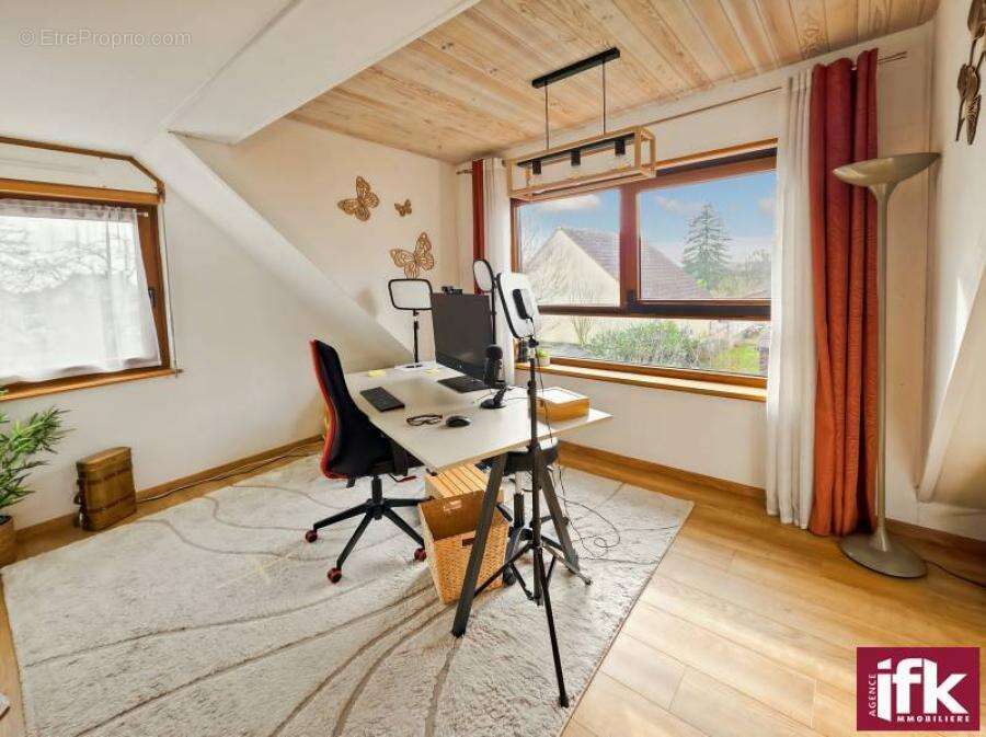 Volgelsheim - Maison de 154m2 + local independant - photo 10