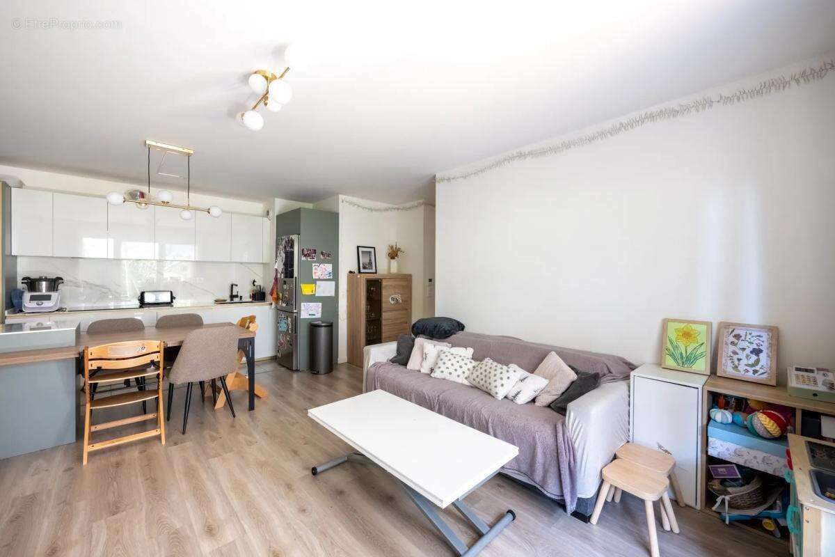 Appartement à MAUREPAS