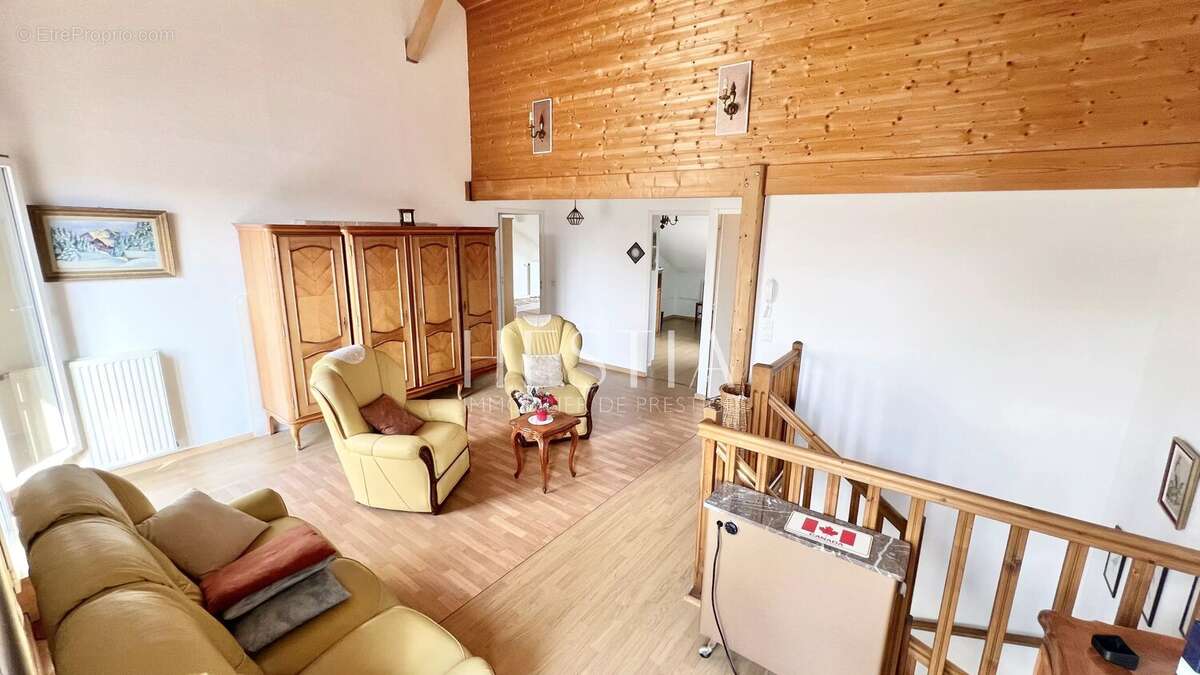 Appartement à LE BOURGET-DU-LAC