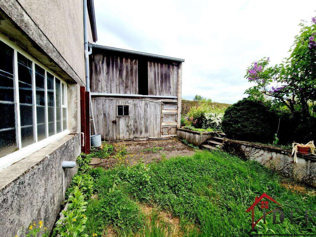 Maison à FAYL-BILLOT