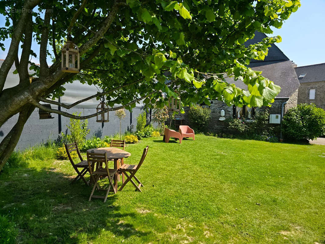 Maison à CARHAIX-PLOUGUER