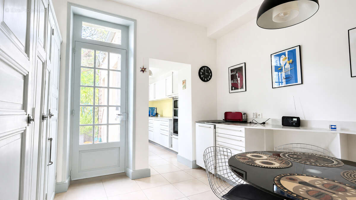 Véritable Maison Coup de Coeur 250 m² et son Jardin Secret Mazamet - photo 4