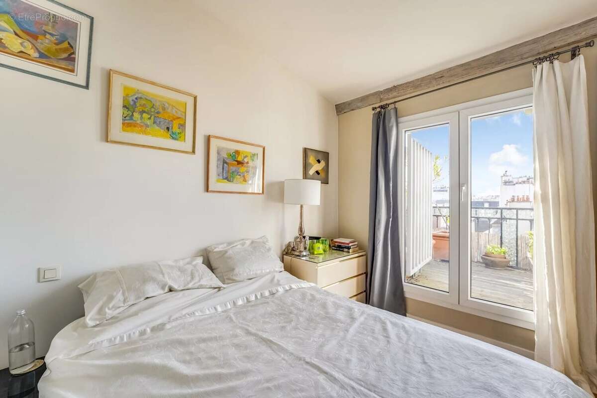 Appartement à PARIS-3E