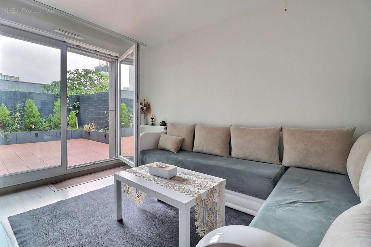 Appartement à AUBERVILLIERS