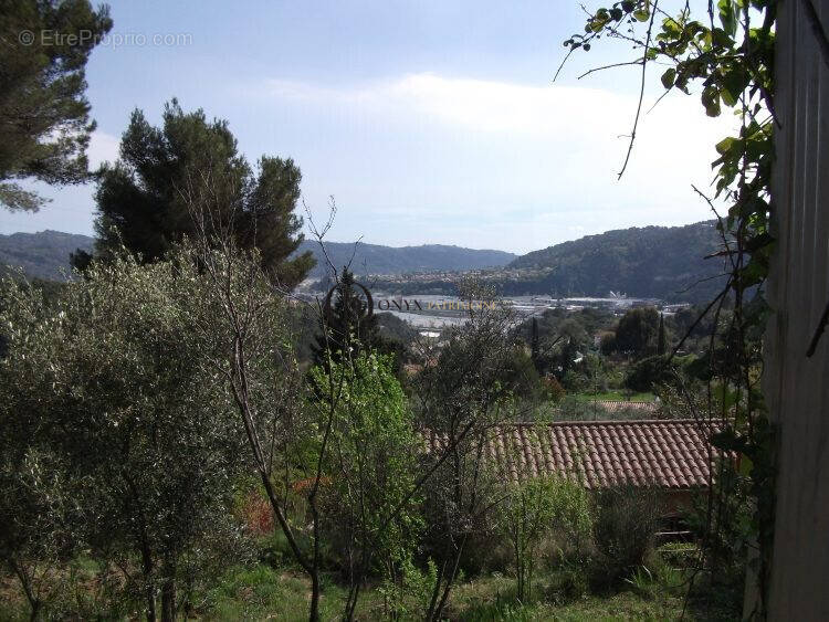 Maison à SAINT-MARTIN-DU-VAR