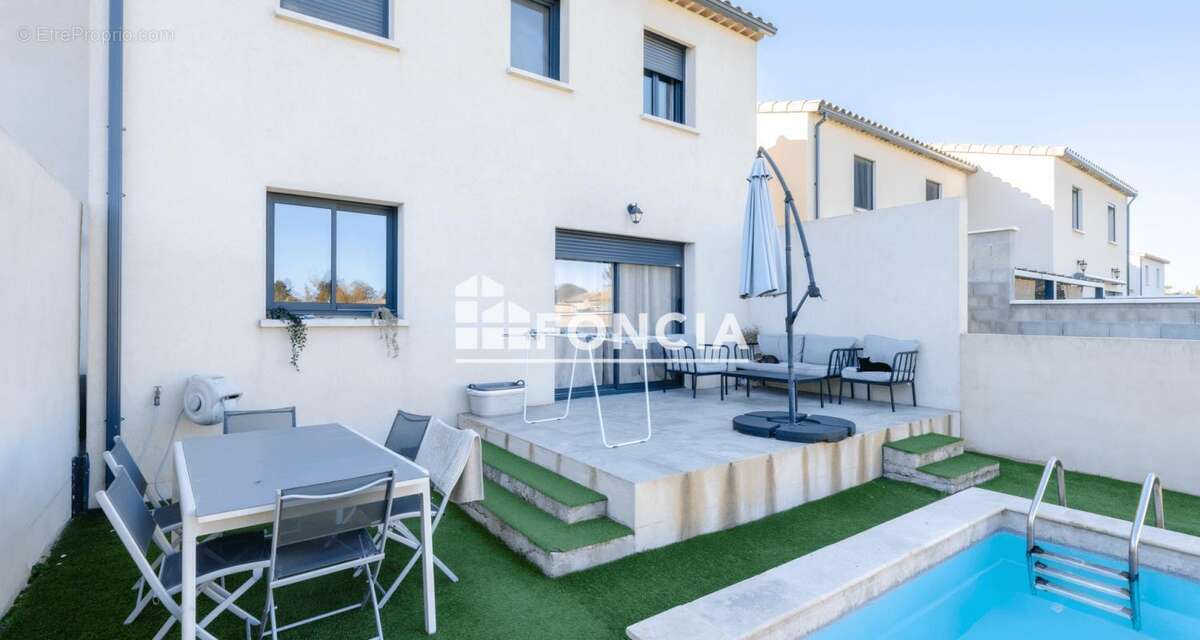 Entraigues-sur-la-Sorgue – Maison contemporaine 2021 type 5 avec piscine et jardin 300 m² - photo 3