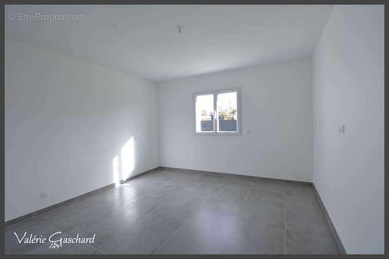 Maison à SAINT-ANTOINE-SUR-L&#039;ISLE