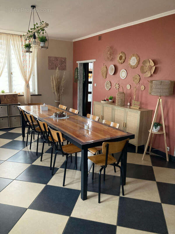 Maison à VAUX-ANDIGNY