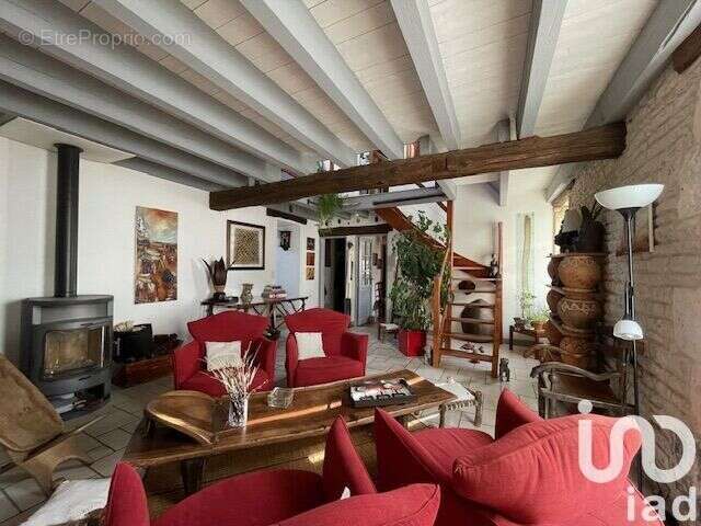 Photo 7 - Maison à VERINES