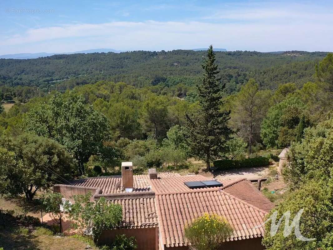 Maison à BARJOLS