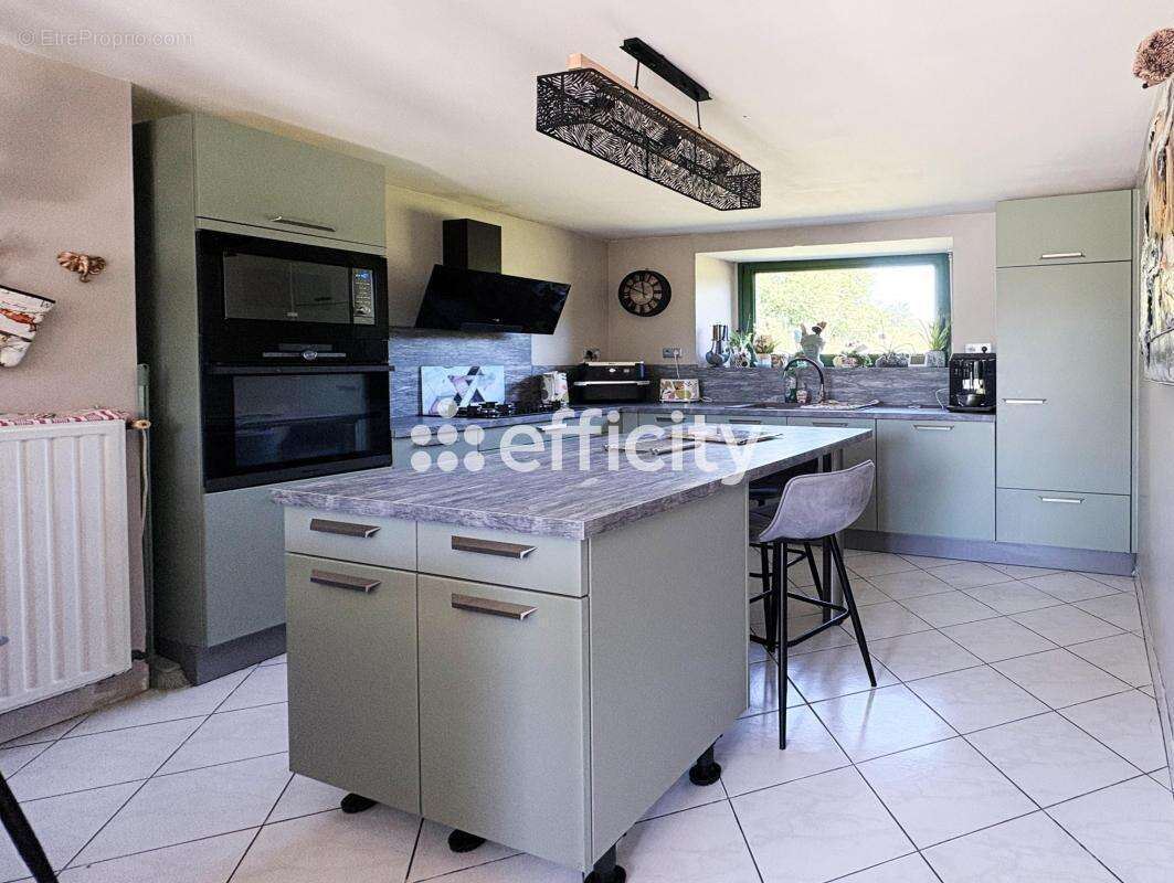 Maison 165 m² à Saint-Samson-De-Bonfosse  - photo 6
