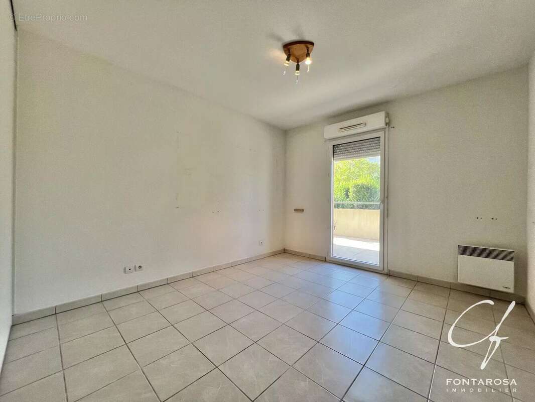 Appartement à SAINT-RAPHAEL