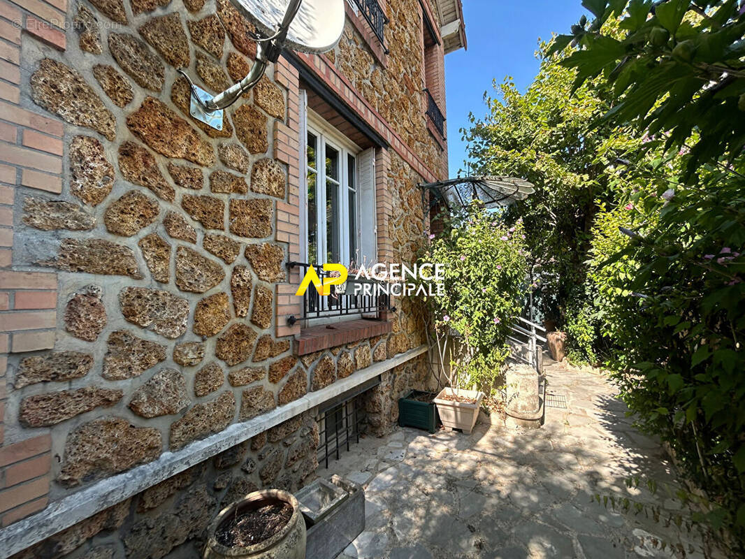 Maison à CERGY