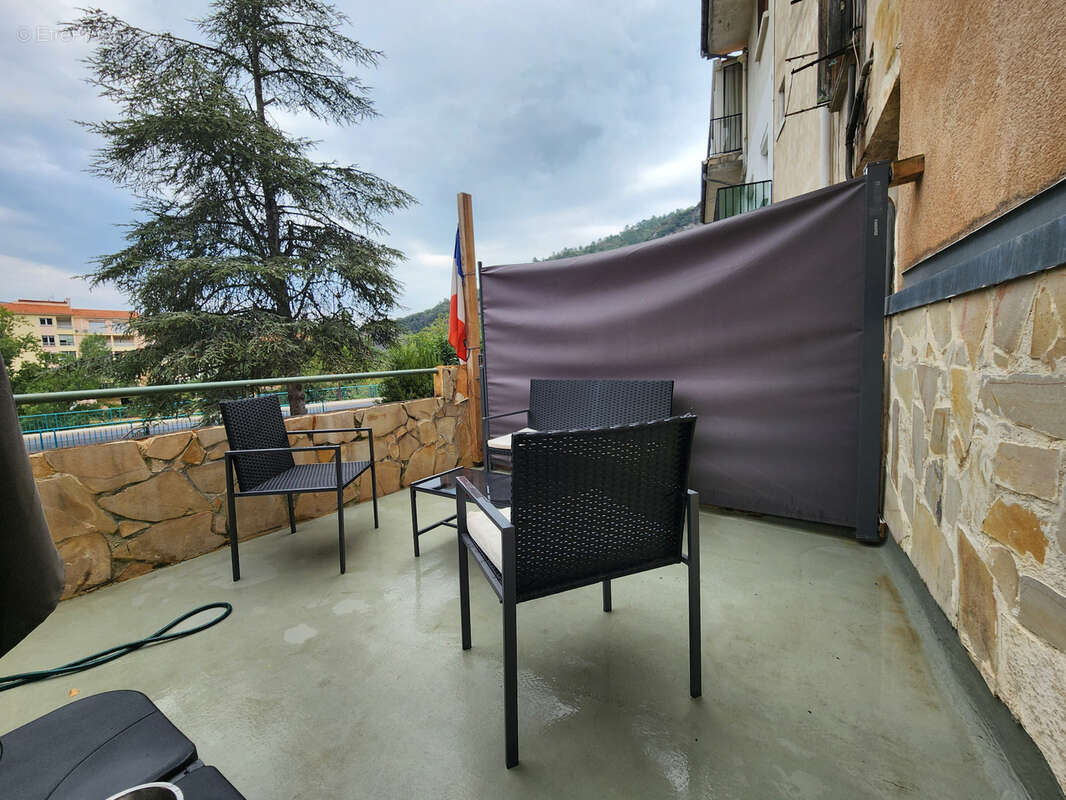 Centre ville: appartement 70m2 renove au rdc, 1 chambre, terrasse et cave - photo 19