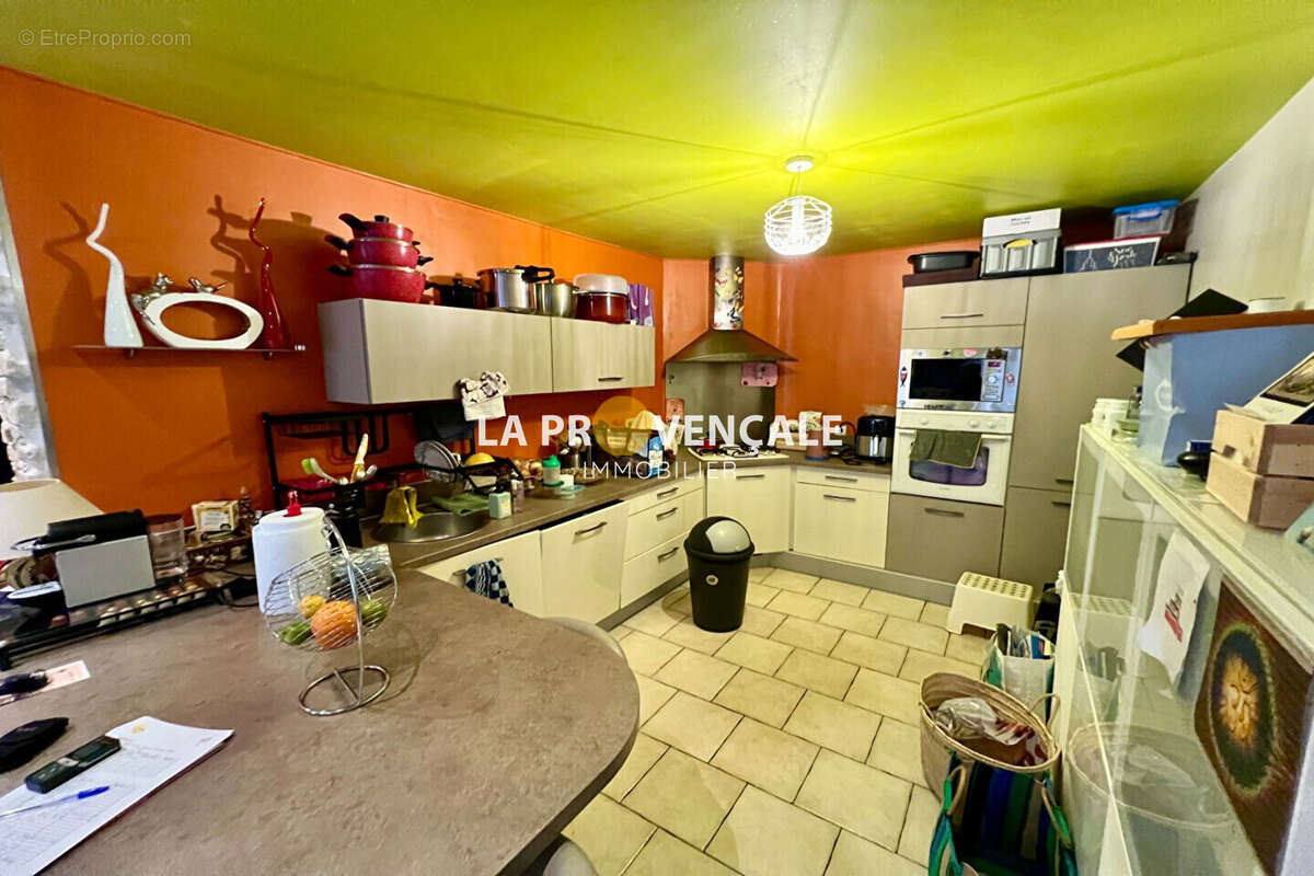 Appartement à POURCIEUX