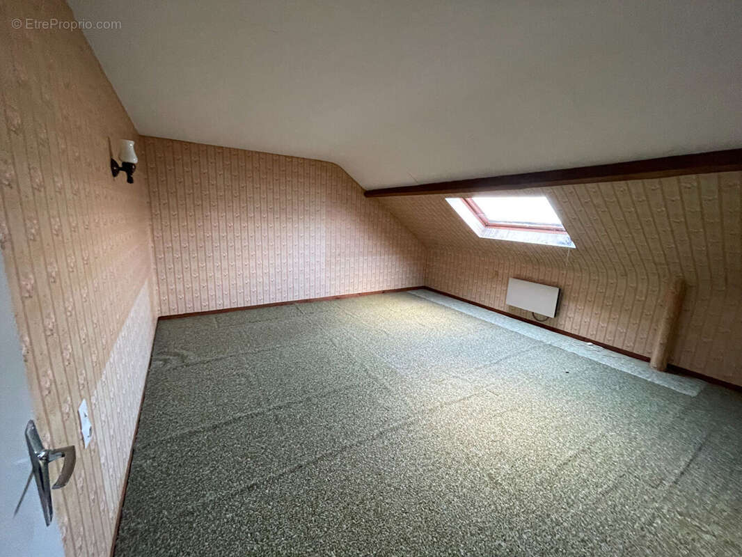 Maison à SAINT-AGIL