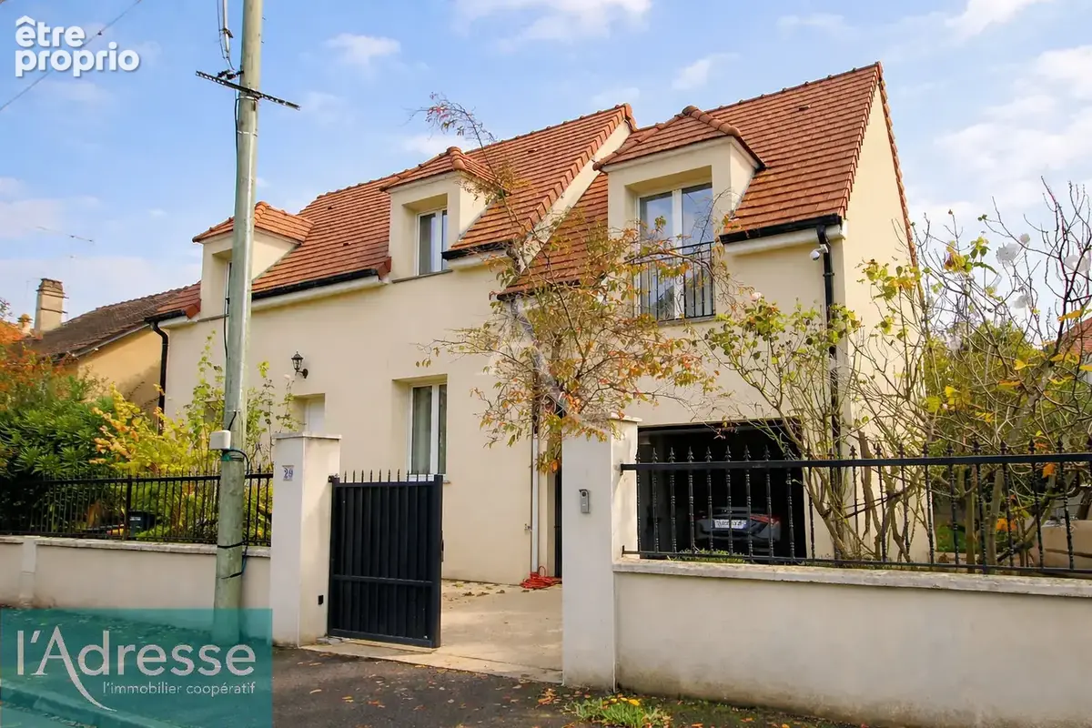 Maison à VIRY-CHATILLON