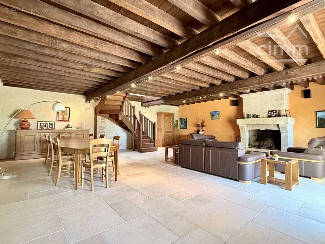 Maison à TOURAILLES