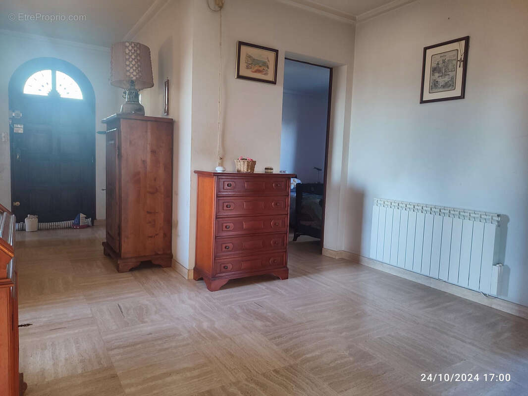 Maison à LA CHARTRE-SUR-LE-LOIR