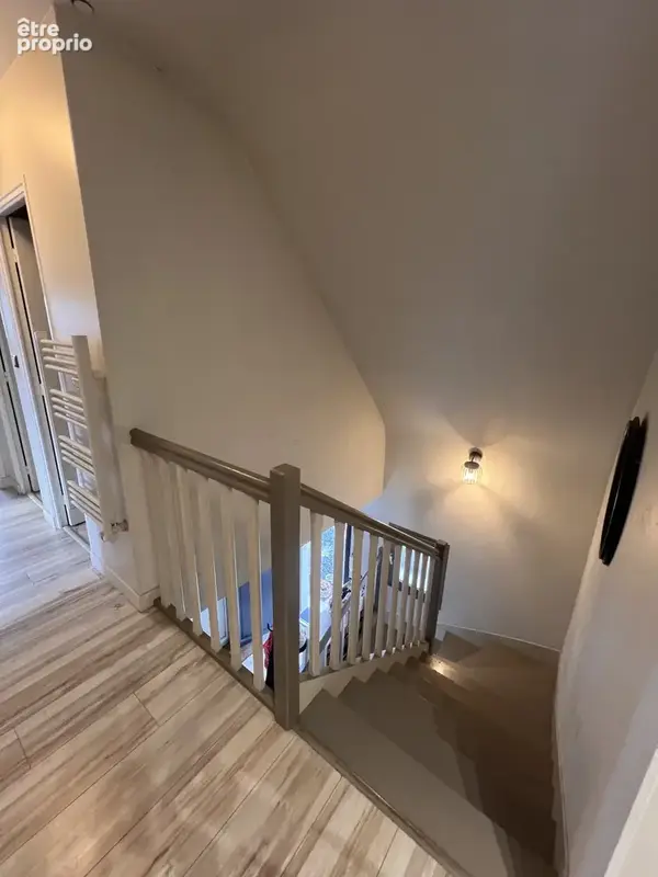 À Joué-Lès-Tours, maison avec piscine, belle véranda, 4 chambres à acheter - photo 7