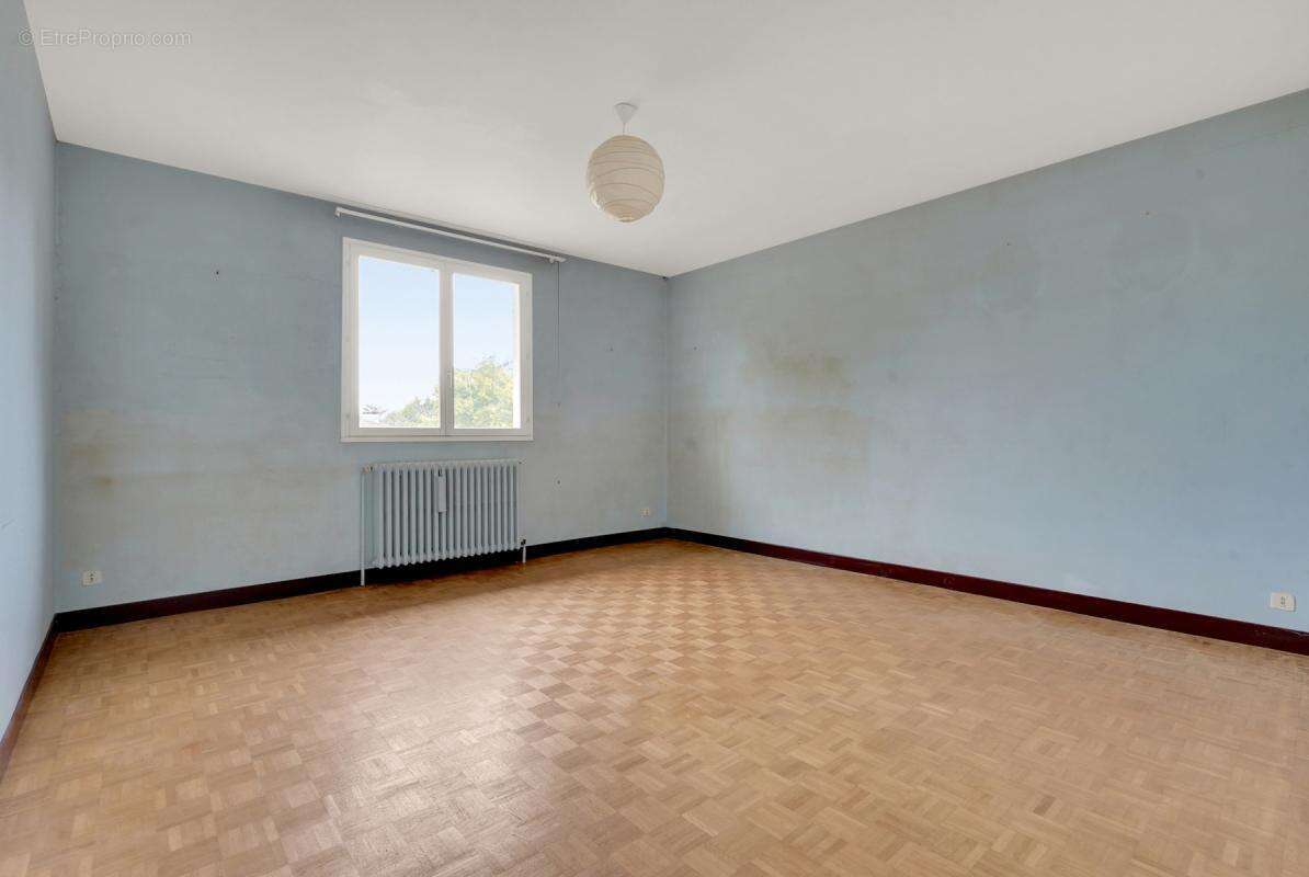 Maison de 235 m² – Toulouse Pouvourville – Opportunité - photo 11
