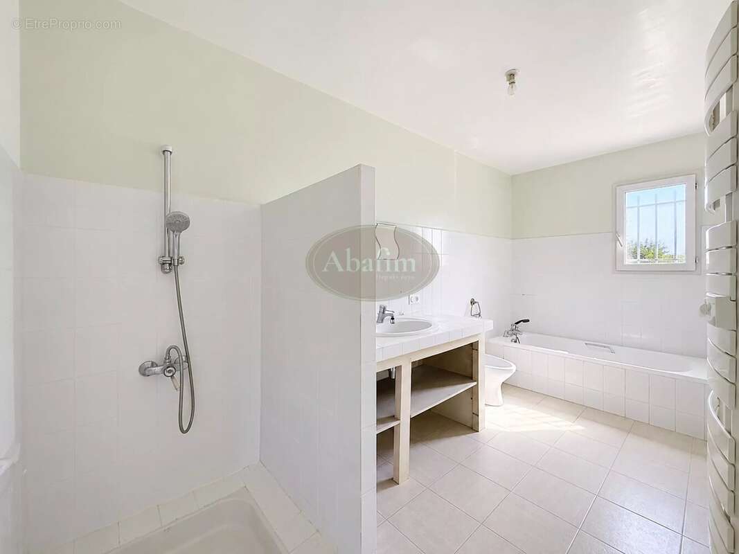 Grande maison deux appartements - photo 8