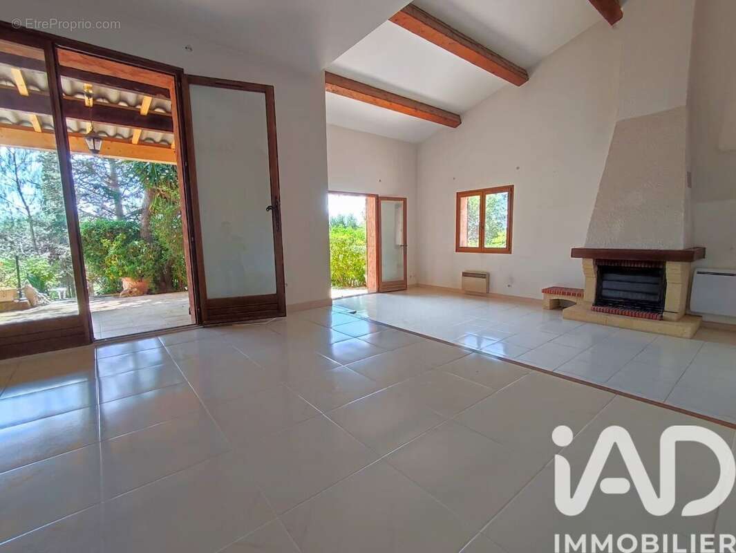 Photo 2 - Maison à SAINT-RAPHAEL