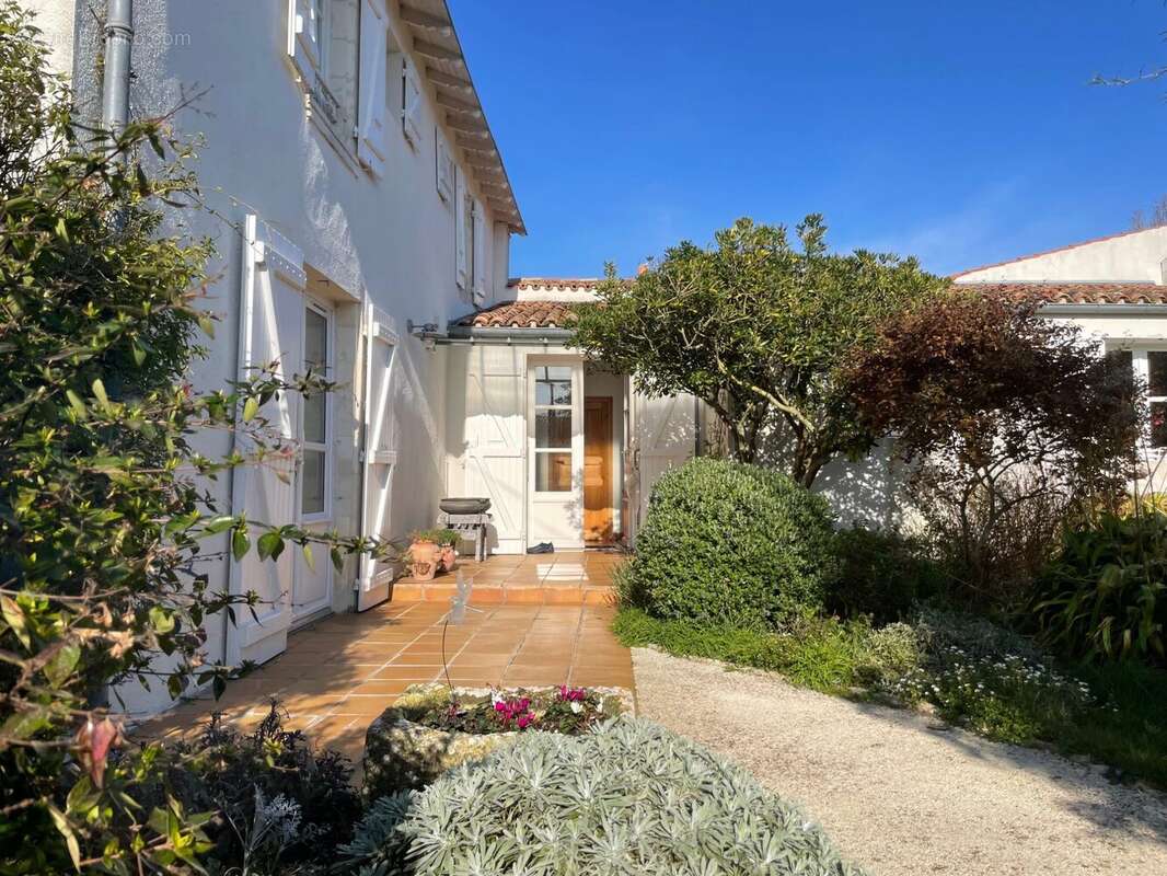 Maison à NIEUL-SUR-MER