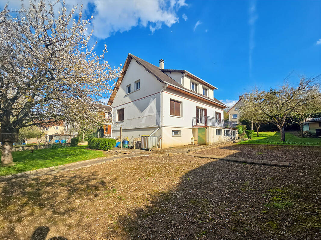 Maison à MEULAN