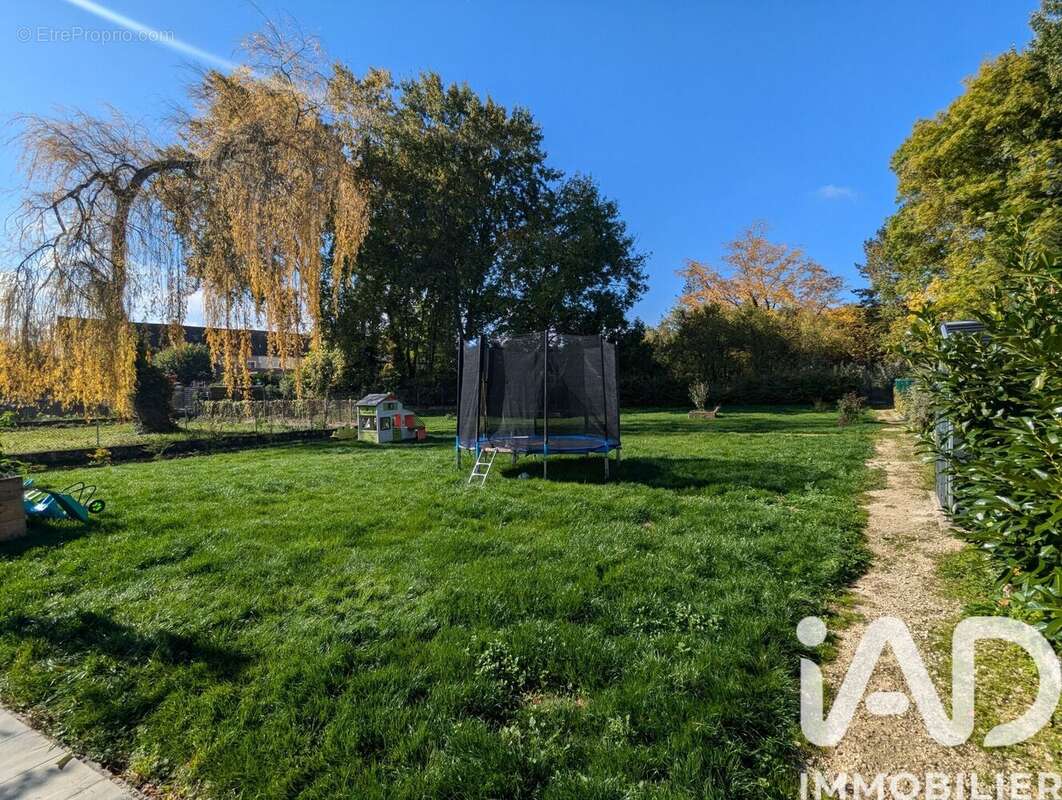 Maison 341 m² à Charentenay  - photo 4