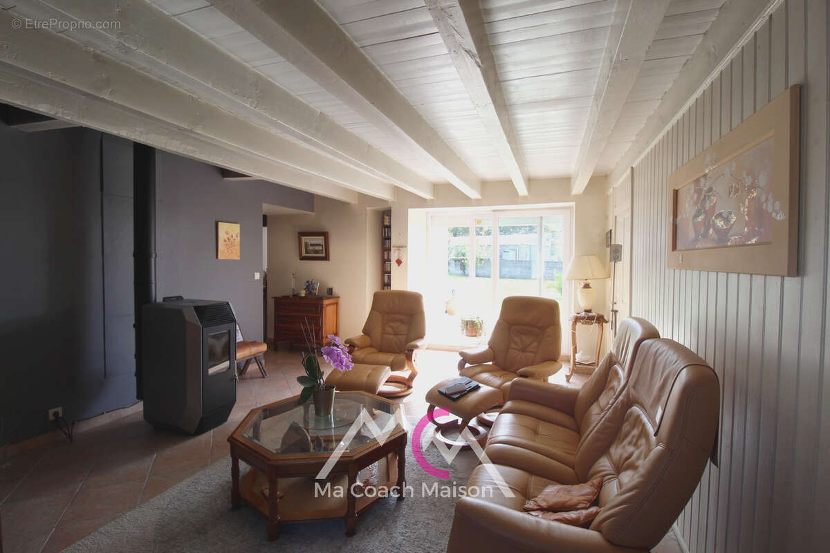 Maison à LA CHAPELLE-LAUNAY