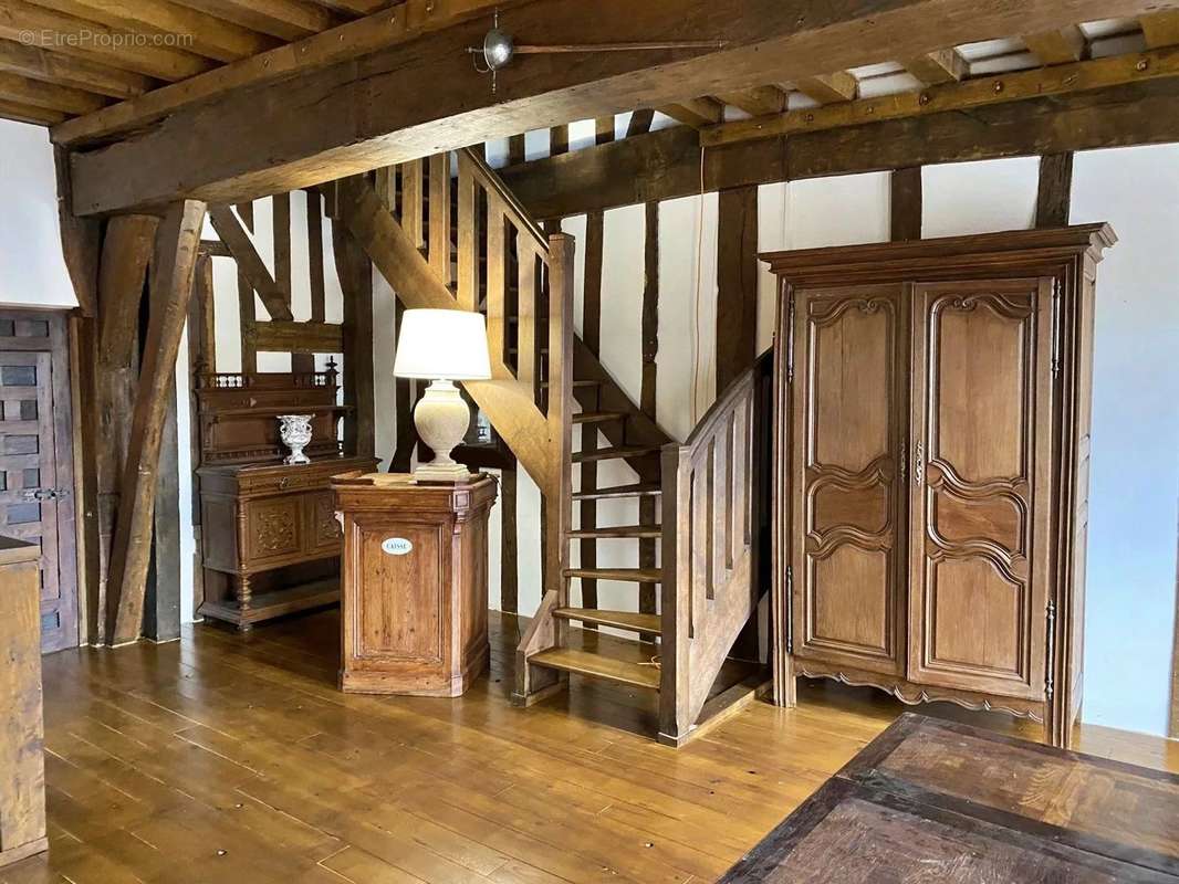 Maison à IVRY-LA-BATAILLE