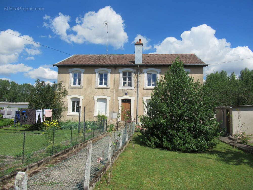 Appartement Mirecourt  108 m2 Proche commerces - photo 13