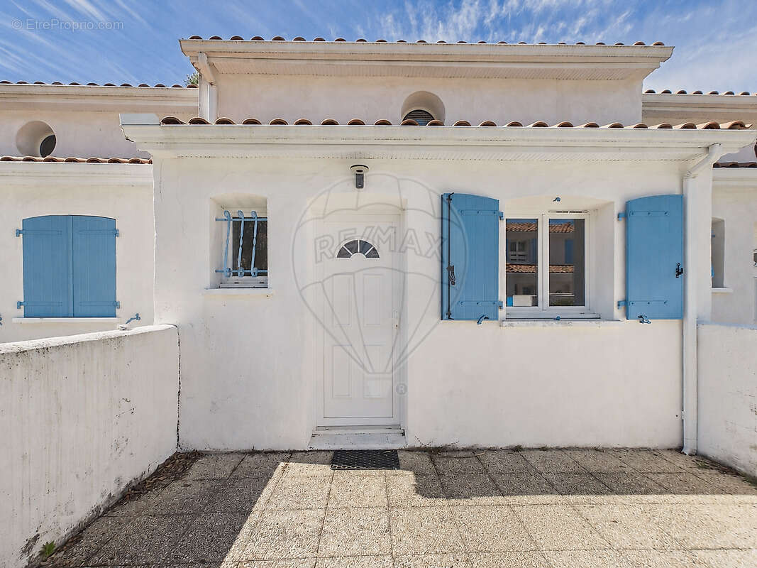 Maison à LES MATHES