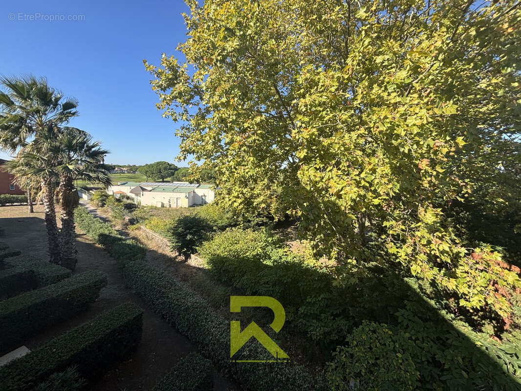 Cap d’Agde, élégance et calme : Appartement T3 Traversant, parking, cellier et piscine. - photo 3