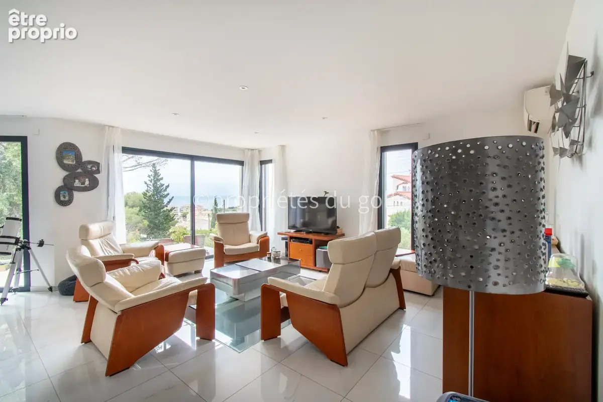 Sète, quartier de la Corniche, villa récente 5 pièces avec vue mer, - photo 7