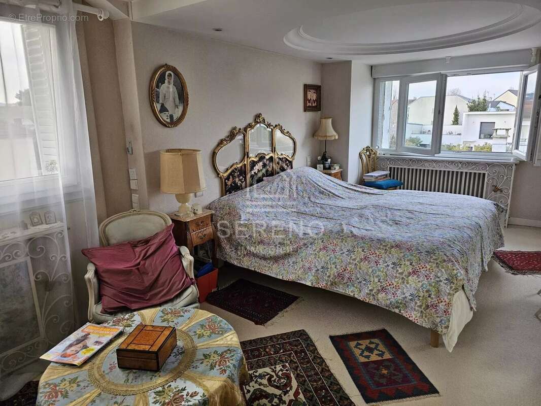 Maison à BRY-SUR-MARNE