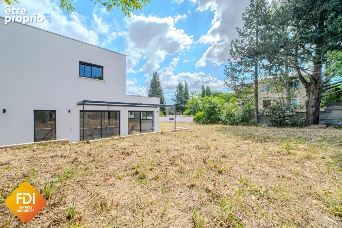 Aiguelongue -  Villa type 5 - 132m2 - photo 8