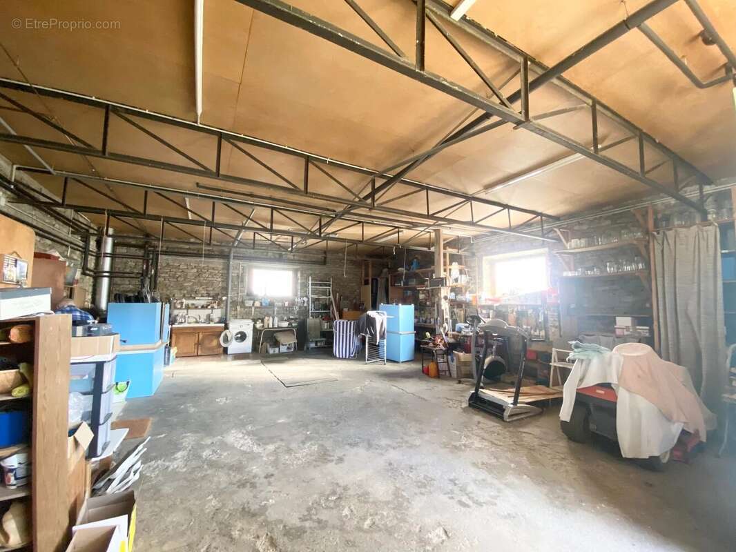 Maison à PEYRIAC-MINERVOIS